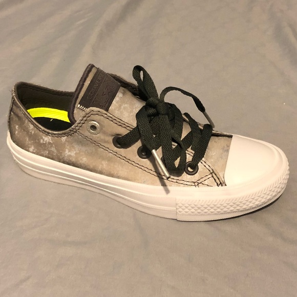 BRAND NEW Converse grey/silver/white W5/M3 - Picture 7 of 8